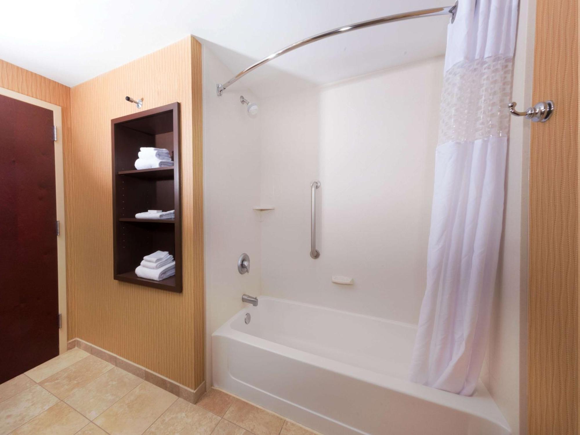 Hampton Inn And Suites Woodstock, Virginia Buitenkant foto