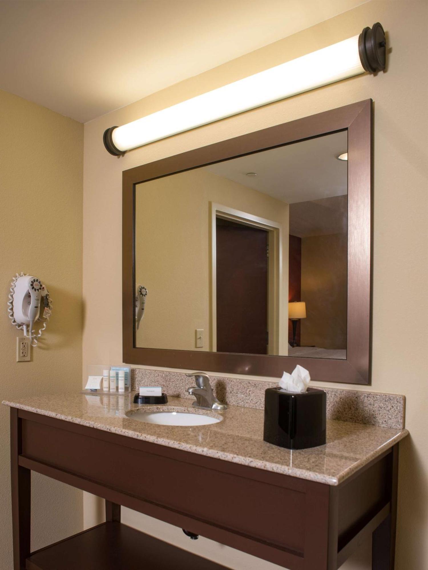 Hampton Inn And Suites Woodstock, Virginia Buitenkant foto