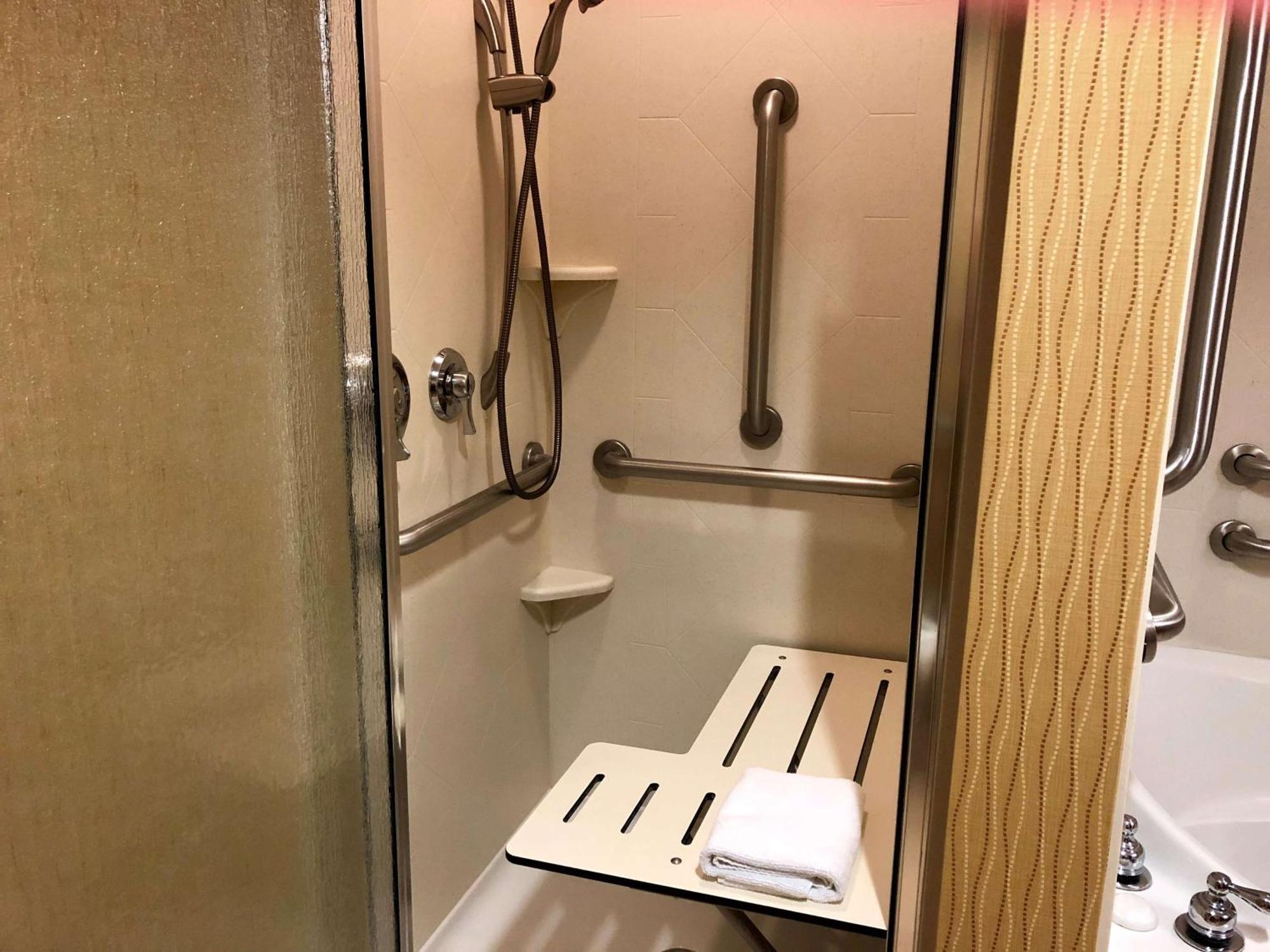 Hampton Inn And Suites Woodstock, Virginia Buitenkant foto