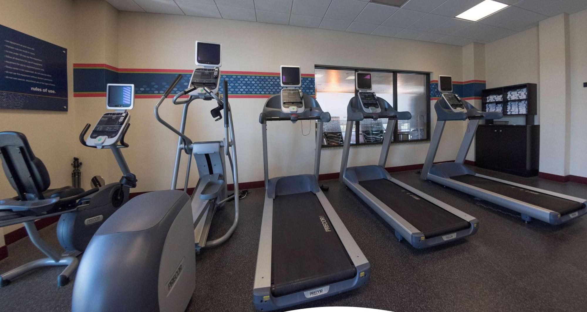 Hampton Inn And Suites Woodstock, Virginia Buitenkant foto