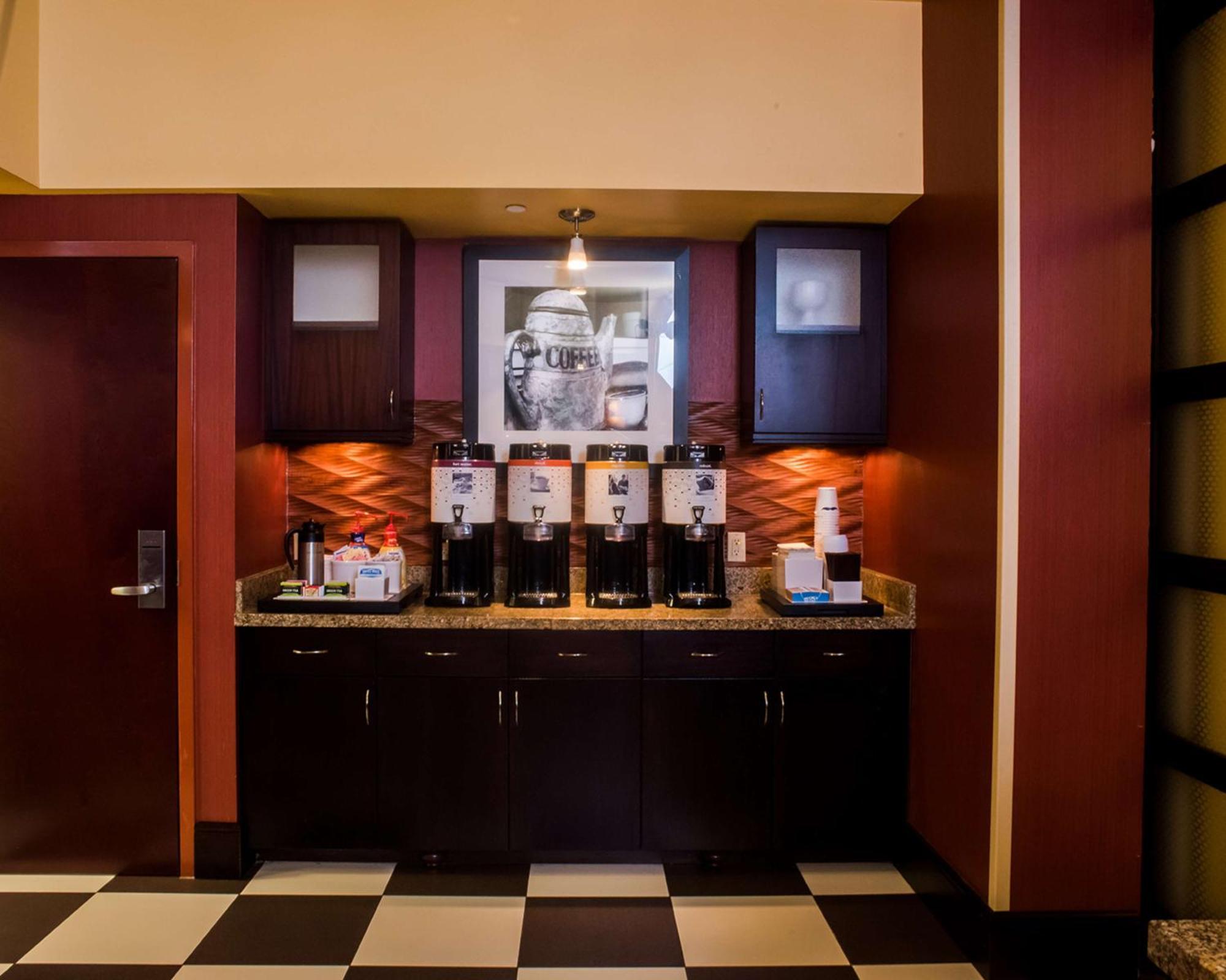 Hampton Inn And Suites Woodstock, Virginia Buitenkant foto