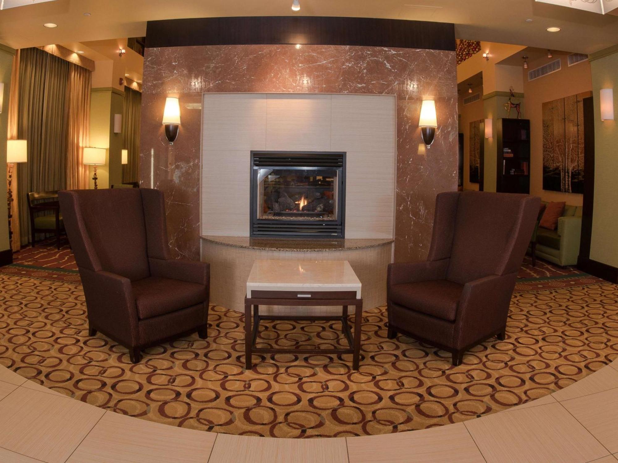 Hampton Inn And Suites Woodstock, Virginia Buitenkant foto